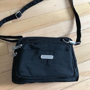 Baggallini crossbody bag